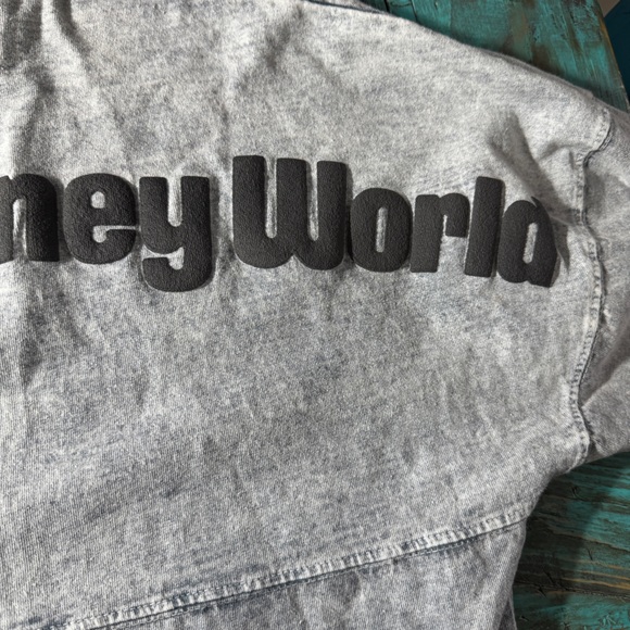 Walt Disney World Parks Spirit Jersey Shirt Adult Small Gray Acid Wash Print - Picture 11 of 12